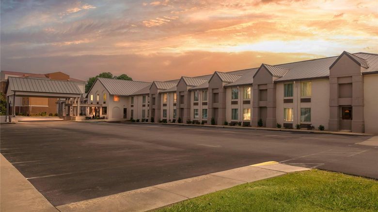 <b>Comfort Inn Petersburg Fort Lee Area Exterior</b>. Images powered by <a href="https://iceportal.shijigroup.com/" title="IcePortal" target="_blank">IcePortal</a>.