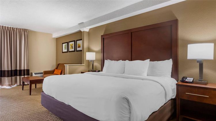 Comfort Inn & Suites Suite