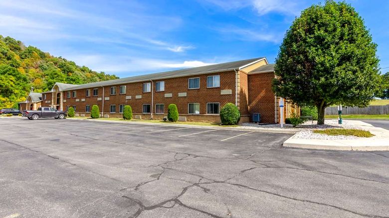 <b>Comfort Inn Atkins-Marion Exterior</b>. Images powered by <a href="https://iceportal.shijigroup.com/" title="IcePortal" target="_blank">IcePortal</a>.