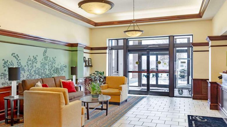 <b>Sleep Inn & Suites Lobby</b>. Images powered by <a href="https://iceportal.shijigroup.com/" title="IcePortal" target="_blank">IcePortal</a>.