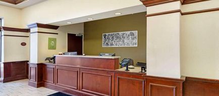 Sleep Inn & Suites Lobby