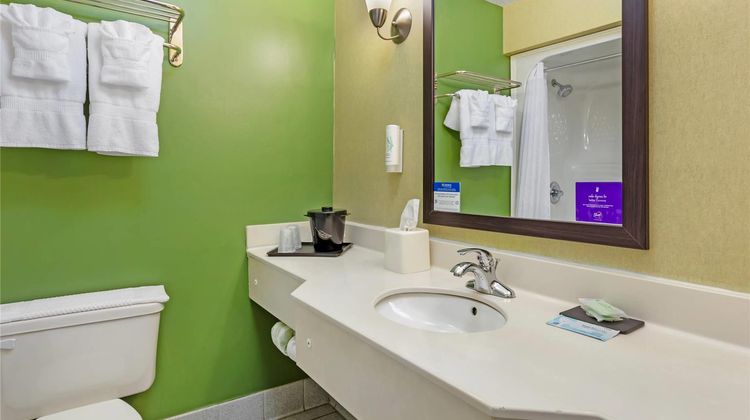 Sleep Inn & Suites Room