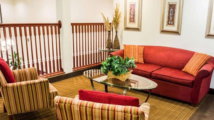 Sleep Inn & Suites Lobby