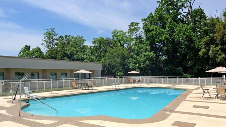 Comfort Inn Monticello Pool