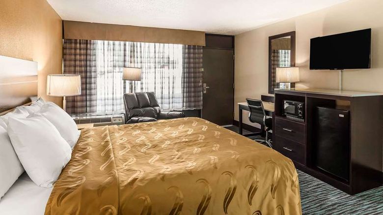 <b>Quality Inn South Boston Room</b>. Images powered by <a href="https://iceportal.shijigroup.com/" title="IcePortal" target="_blank">IcePortal</a>.