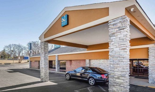 Quality Inn South Boston Exterior