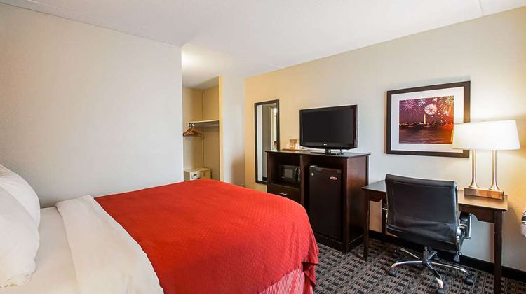 Quality Inn at Potomac Mills Room