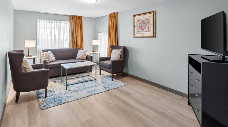 Quality Inn at Potomac Mills Suite