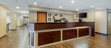 Comfort Inn Herndon-Reston Lobby