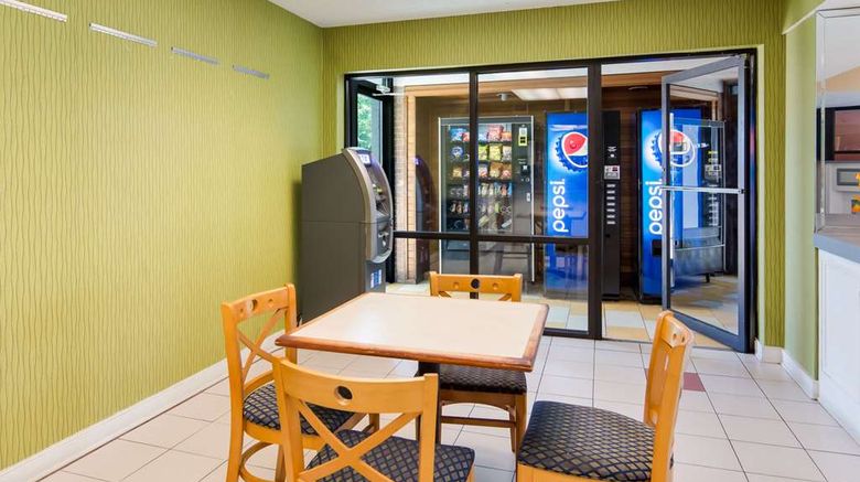 <b>Rodeway Inn at Fort Lee Restaurant</b>. Images powered by <a href="https://iceportal.shijigroup.com/" title="IcePortal" target="_blank">IcePortal</a>.