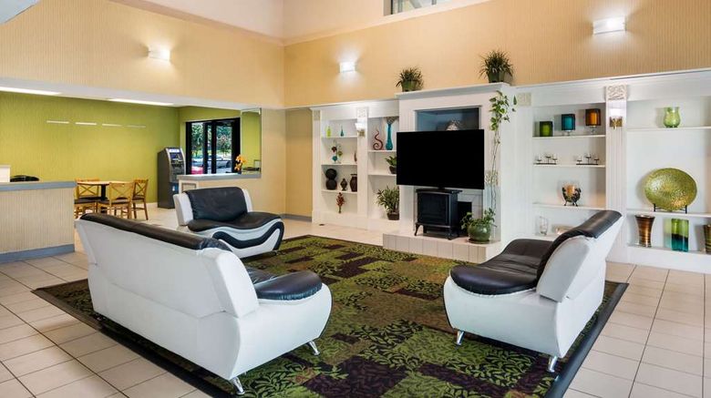 <b>Rodeway Inn at Fort Lee Lobby</b>. Images powered by <a href="https://iceportal.shijigroup.com/" title="IcePortal" target="_blank">IcePortal</a>.