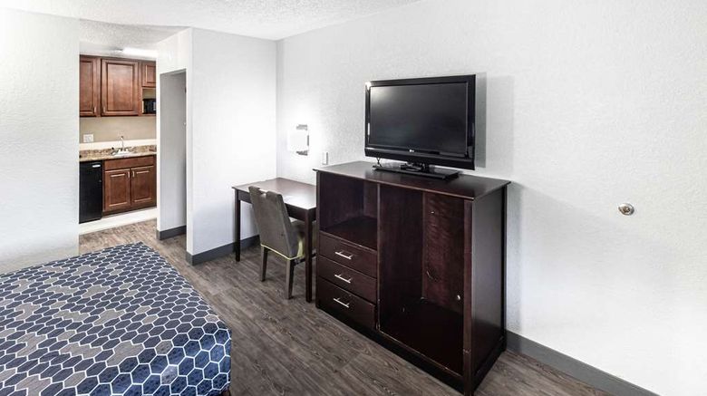 <b>Rodeway Inn at Fort Lee Room</b>. Images powered by <a href="https://iceportal.shijigroup.com/" title="IcePortal" target="_blank">IcePortal</a>.