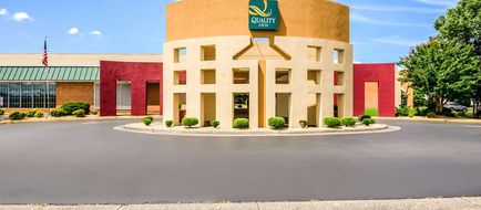 Quality Inn Roanoke Airport Exterior