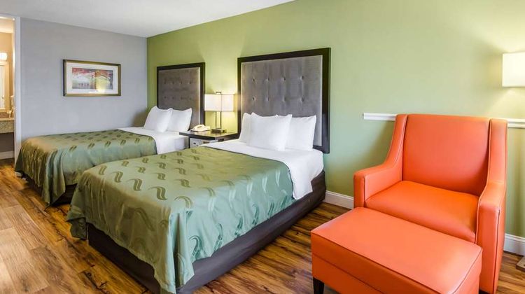 Quality Inn Roanoke Airport Room
