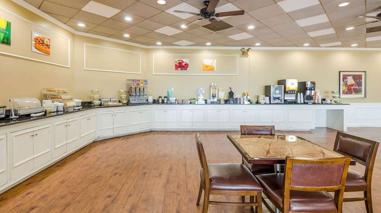 Quality Inn Roanoke Airport Restaurant