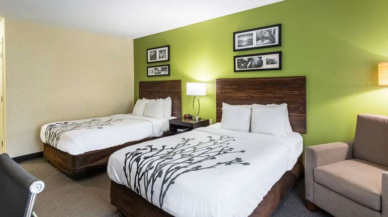 <b>Comfort Inn Emporia Room</b>. Images powered by <a href="https://iceportal.shijigroup.com/" title="IcePortal" target="_blank">IcePortal</a>.