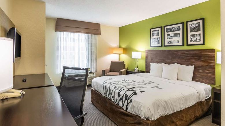 <b>Comfort Inn Emporia Room</b>. Images powered by <a href="https://iceportal.shijigroup.com/" title="IcePortal" target="_blank">IcePortal</a>.