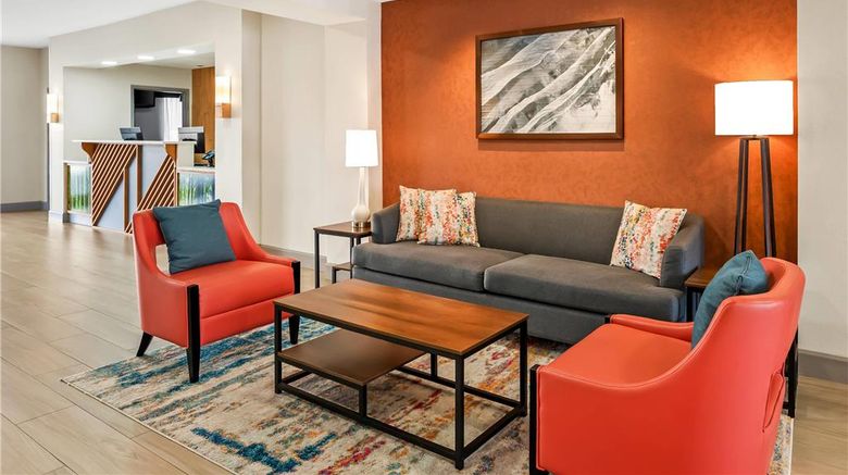 <b>Comfort Inn Emporia Lobby</b>. Images powered by <a href="https://iceportal.shijigroup.com/" title="IcePortal" target="_blank">IcePortal</a>.