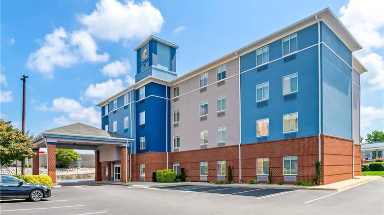<b>Comfort Inn Emporia Exterior</b>. Images powered by <a href="https://iceportal.shijigroup.com/" title="IcePortal" target="_blank">IcePortal</a>.