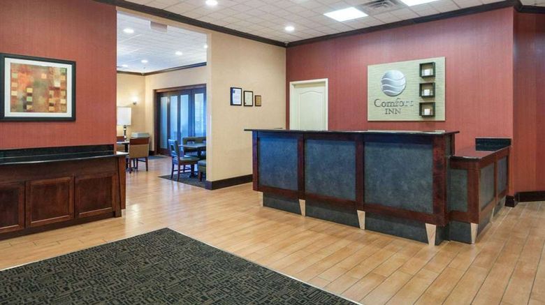 <b>Comfort Inn Ballston Lobby</b>. Images powered by <a href="https://iceportal.shijigroup.com/" title="IcePortal" target="_blank">IcePortal</a>.