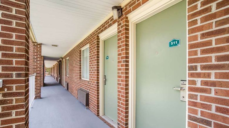 <b>Quality Inn Mount Vernon Suite</b>. Images powered by <a href="https://iceportal.shijigroup.com/" title="IcePortal" target="_blank">IcePortal</a>.