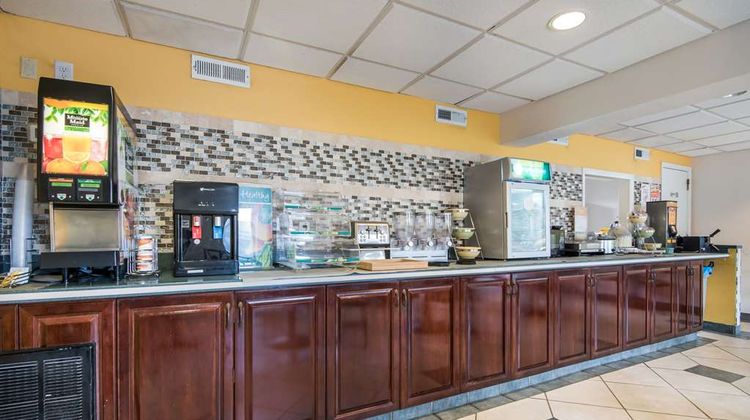 Quality Inn Little Creek Restaurant