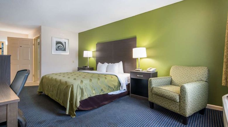 <b>Quality Inn Little Creek Room</b>. Images powered by <a href="https://iceportal.shijigroup.com/" title="IcePortal" target="_blank">IcePortal</a>.