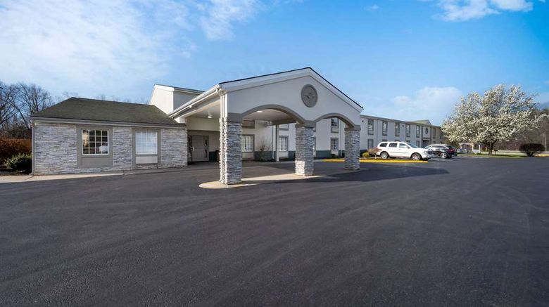 <b>Quality Inn Farmville Exterior</b>. Images powered by <a href="https://iceportal.shijigroup.com/" title="IcePortal" target="_blank">IcePortal</a>.