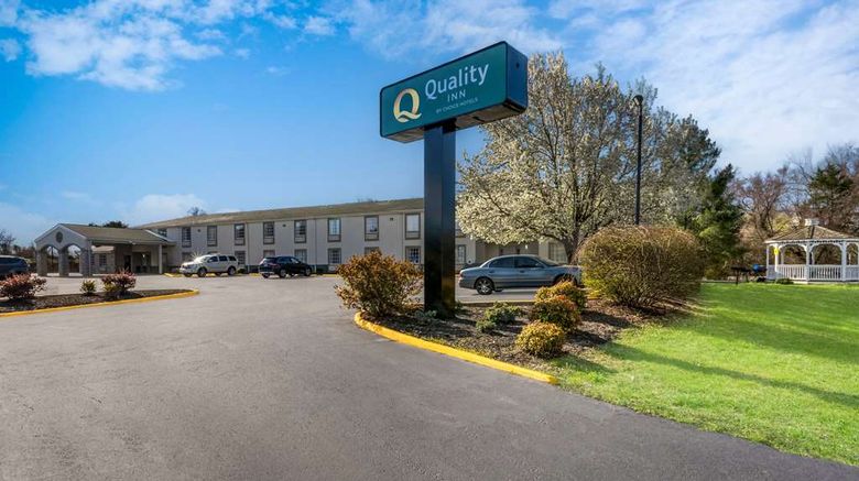<b>Quality Inn Farmville Exterior</b>. Images powered by <a href="https://iceportal.shijigroup.com/" title="IcePortal" target="_blank">IcePortal</a>.