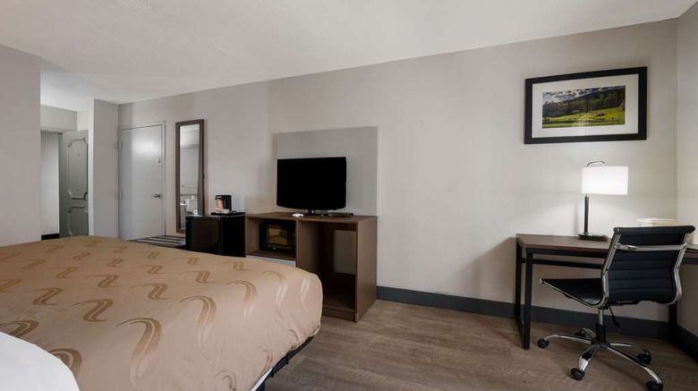 <b>Quality Inn Farmville Room</b>. Images powered by <a href="https://iceportal.shijigroup.com/" title="IcePortal" target="_blank">IcePortal</a>.