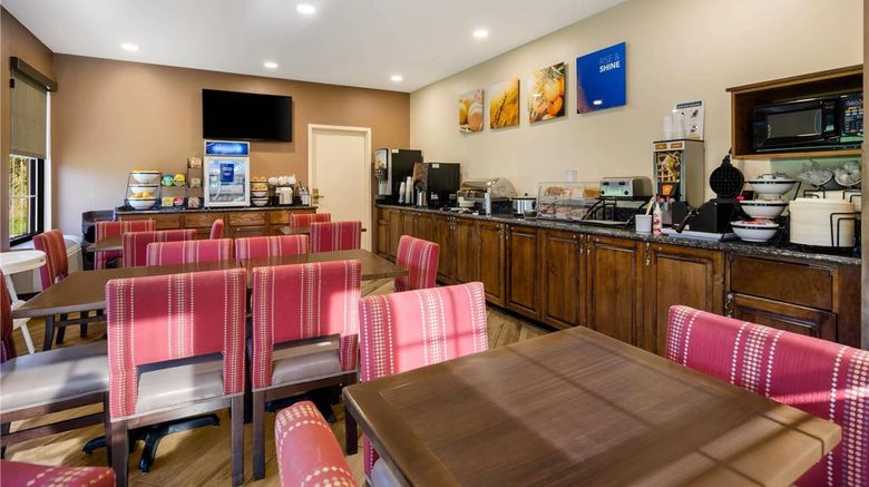 <b>Comfort Inn Virginia Horse Center Restaurant</b>. Images powered by <a href="https://iceportal.shijigroup.com/" title="IcePortal" target="_blank">IcePortal</a>.