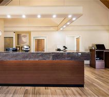 Comfort Inn Virginia Horse Center Lobby