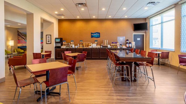<b>Clarion Pointe Harrisonburg Restaurant</b>. Images powered by <a href="https://iceportal.shijigroup.com/" title="IcePortal" target="_blank">IcePortal</a>.