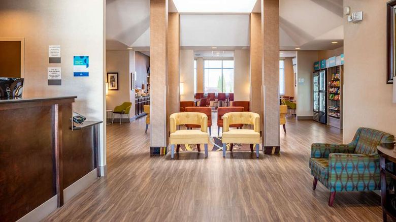 <b>Clarion Pointe Harrisonburg Lobby</b>. Images powered by <a href="https://iceportal.shijigroup.com/" title="IcePortal" target="_blank">IcePortal</a>.