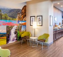Clarion Pointe Harrisonburg Lobby