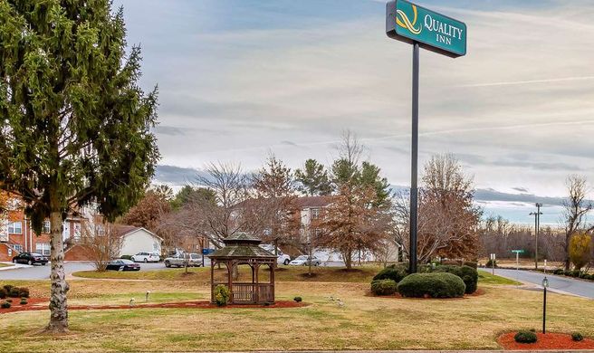 Quality Inn Culpeper Exterior