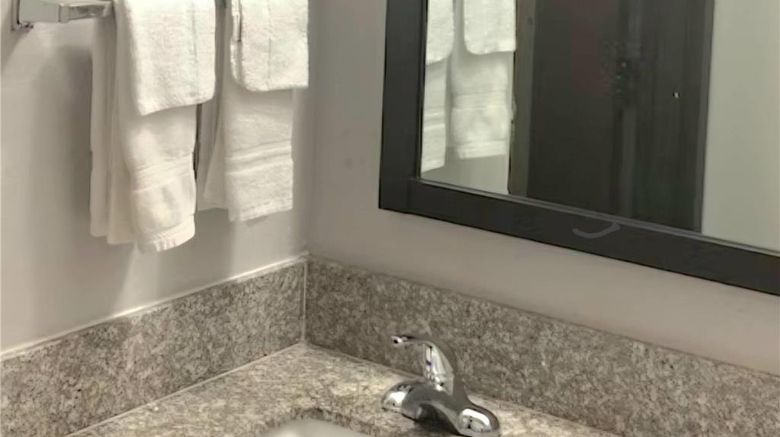 <b>Quality Inn Dublin I-81 Room</b>. Images powered by <a href="https://iceportal.shijigroup.com/" title="IcePortal" target="_blank">IcePortal</a>.