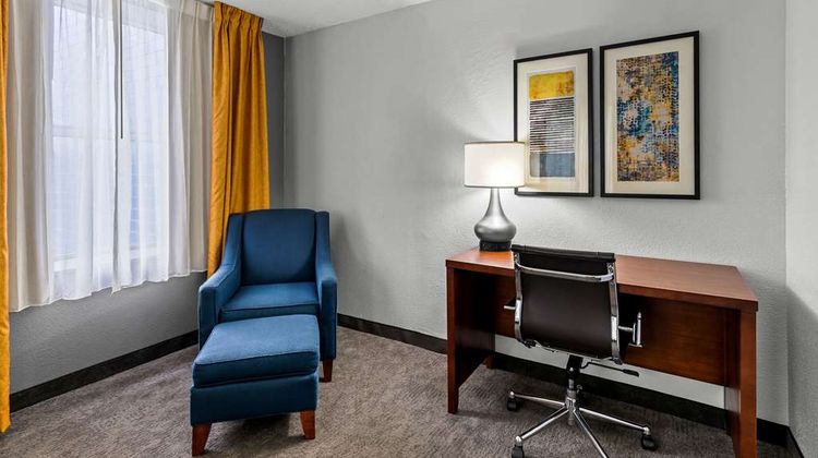 Comfort Inn Suite