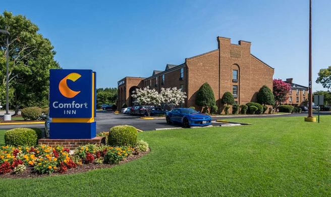 Comfort Inn Exterior