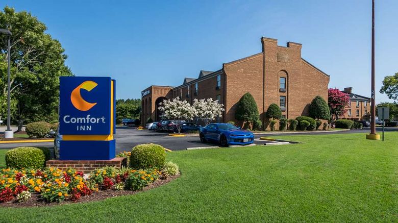 <b>Comfort Inn Exterior</b>. Images powered by <a href="https://iceportal.shijigroup.com/" title="IcePortal" target="_blank">IcePortal</a>.