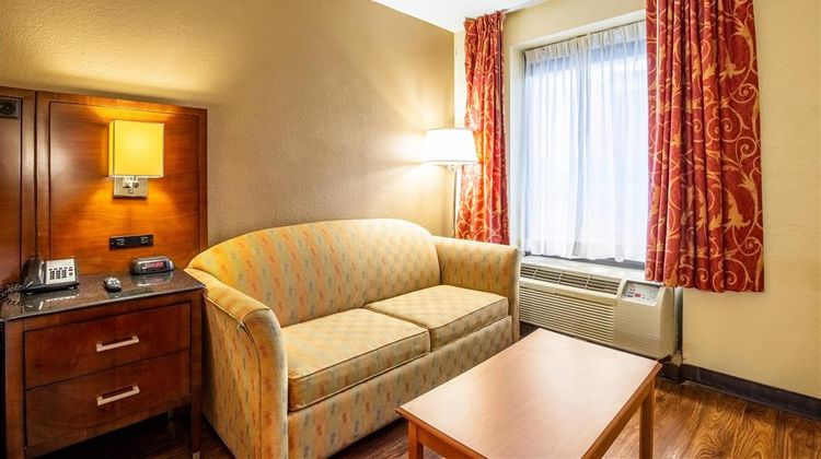 Econo Lodge Naval Station Norfolk Room