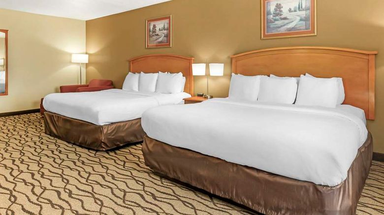 <b>Comfort Inn & Suites Room</b>. Images powered by <a href="https://iceportal.shijigroup.com/" title="IcePortal" target="_blank">IcePortal</a>.