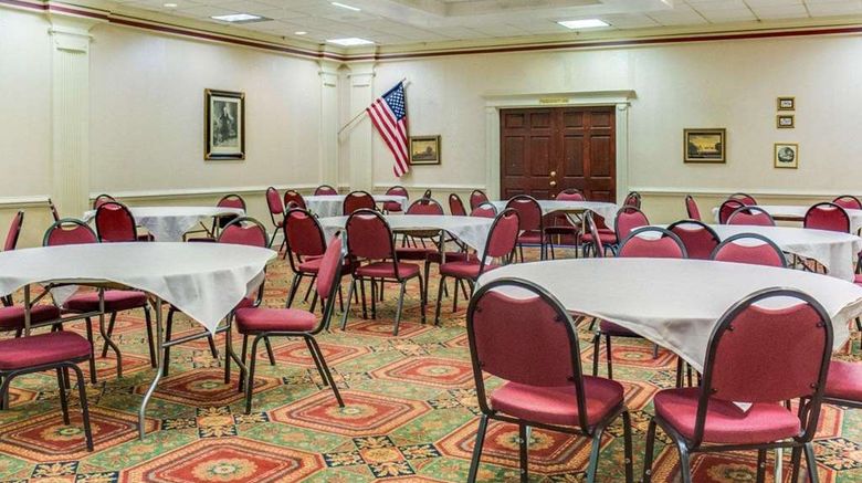 <b>Clarion Inn Fredericksburg North Meeting</b>. Images powered by <a href="https://iceportal.shijigroup.com/" title="IcePortal" target="_blank">IcePortal</a>.