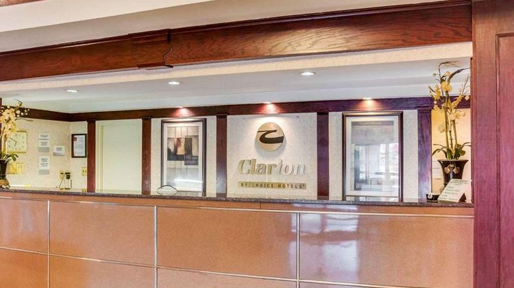 Clarion Inn Fredericksburg North Lobby
