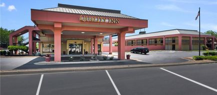 Quality Inn Fredericksburg, Central Park Exterior