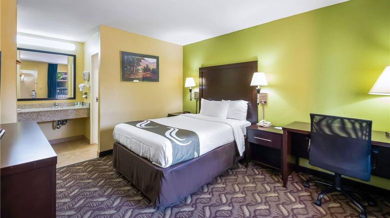 <b>Quality Inn Fredericksburg, Central Park Room</b>. Images powered by <a href="https://iceportal.shijigroup.com/" title="IcePortal" target="_blank">IcePortal</a>.