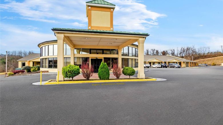 <b>Quality Inn Hillsville Exterior</b>. Images powered by <a href="https://iceportal.shijigroup.com/" title="IcePortal" target="_blank">IcePortal</a>.
