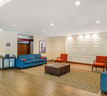Comfort Suites Lobby