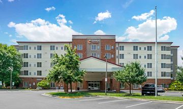 Comfort Suites