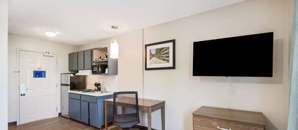 Suburban Studios Washington Dulles Room